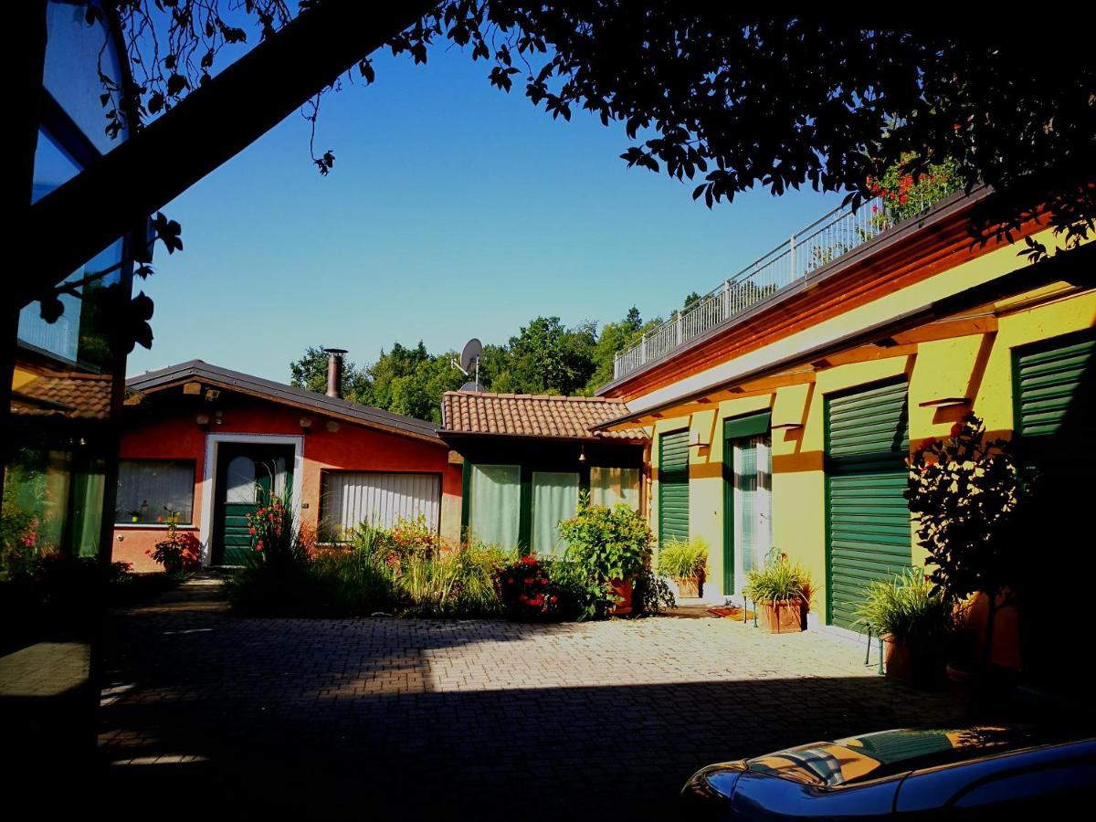 Casa Margherita Bed & Breakfast Villar San Costanzo Exterior photo